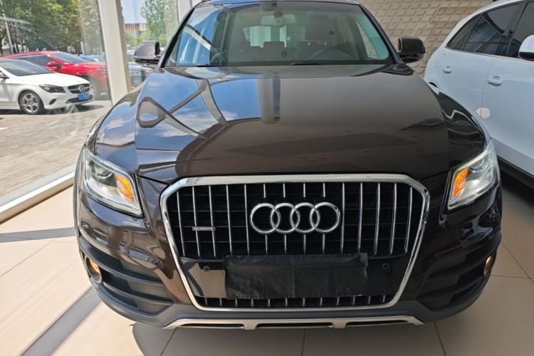 Used Audi Q5 2017 Plus 40 TFSI Technology Model Front