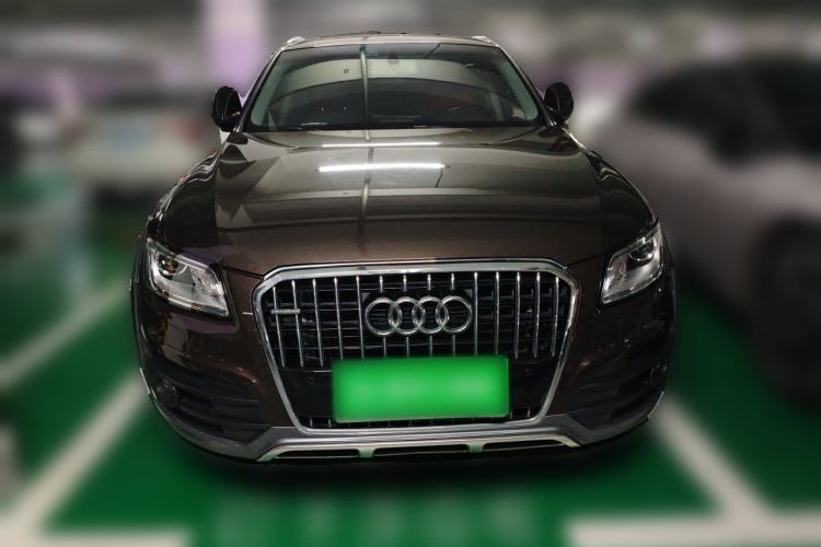 Used Audi Q5 2017 Plus 40 TFSI Technology Model Front