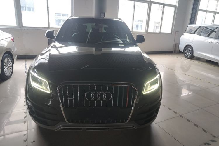 Used Audi Q5 2017 Plus 40 TFSI Technology Model Front