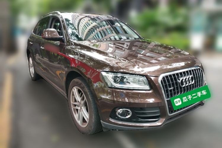 Used Audi Q5 2017 40 TFSI Technology Edition Front Right 45 Deg
