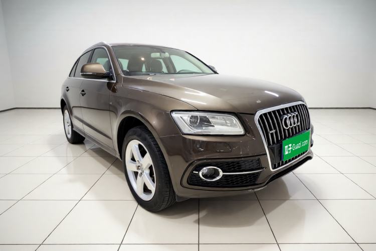 Used Audi Q5 2017 40 TFSI Ambition Edition Front Right 45 Deg