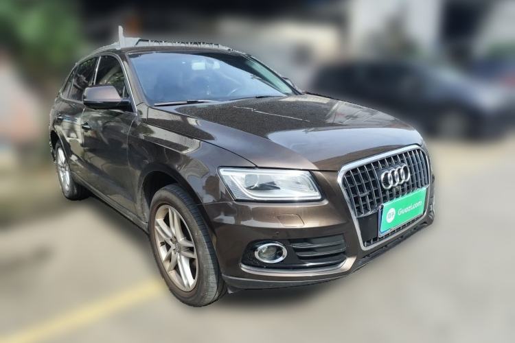 Used Audi Q5 2017 40 TFSI Technology Edition Front Right 45 Deg