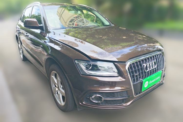 Used Audi Q5 2017 40 TFSI Ambition Edition Front Right 45 Deg