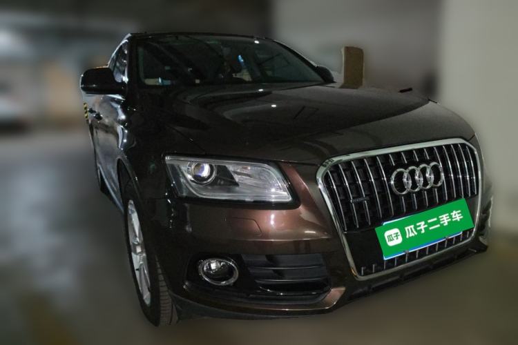 Used Audi Q5 2017 40 TFSI Ambition Edition Front Right 45 Deg