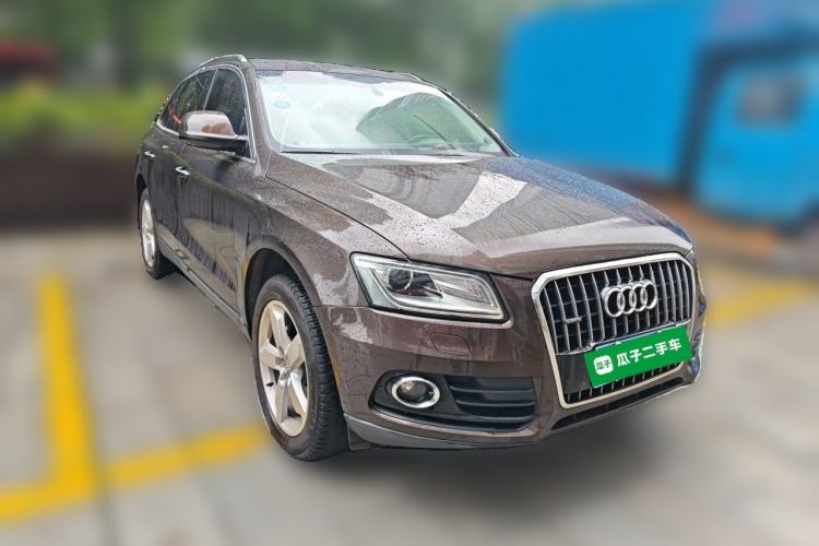 Used Audi Q5 2017 40 TFSI Ambition Edition Front Right 45 Deg