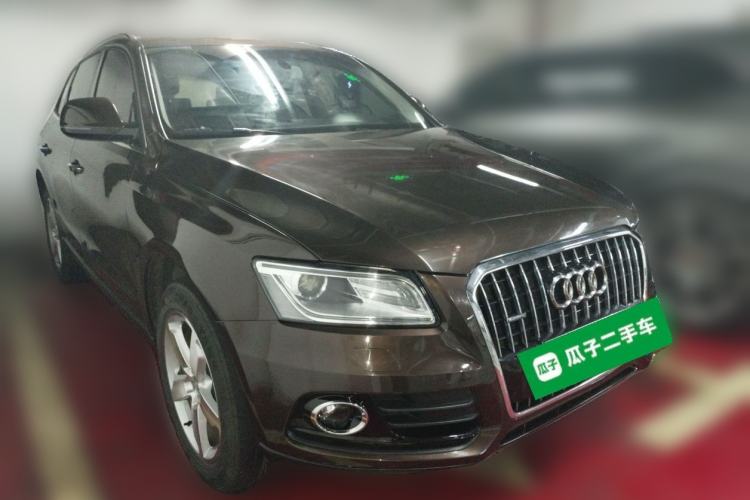 Used Audi Q5 2017 40 TFSI Ambition Edition Front Right 45 Deg