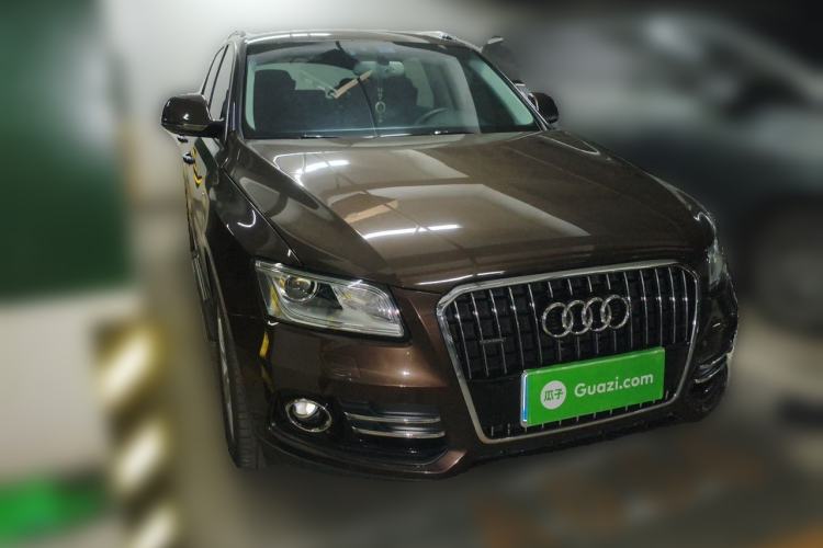 Used Audi Q5 2017 40 TFSI Technology Edition Front Right 45 Deg