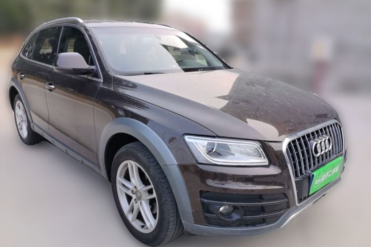 Used Audi Q5 2017 40 TFSI Technology Edition Front Right 45 Deg