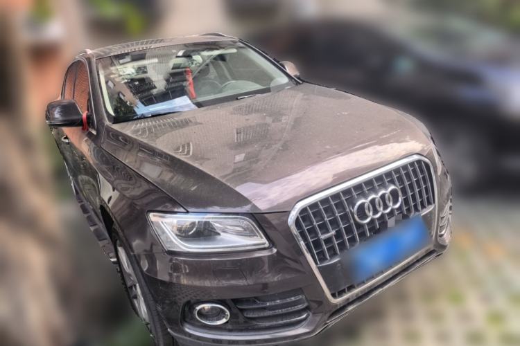 Used Audi Q5 2017 40 TFSI Technology Edition Front Right 45 Deg
