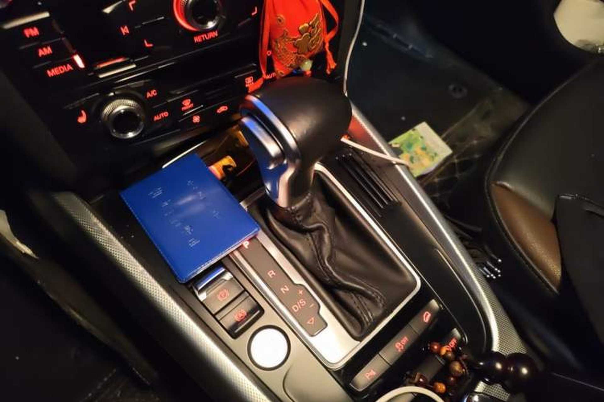 Used Audi Q5 2017 Plus 40 TFSI Technology Model Gear Lever