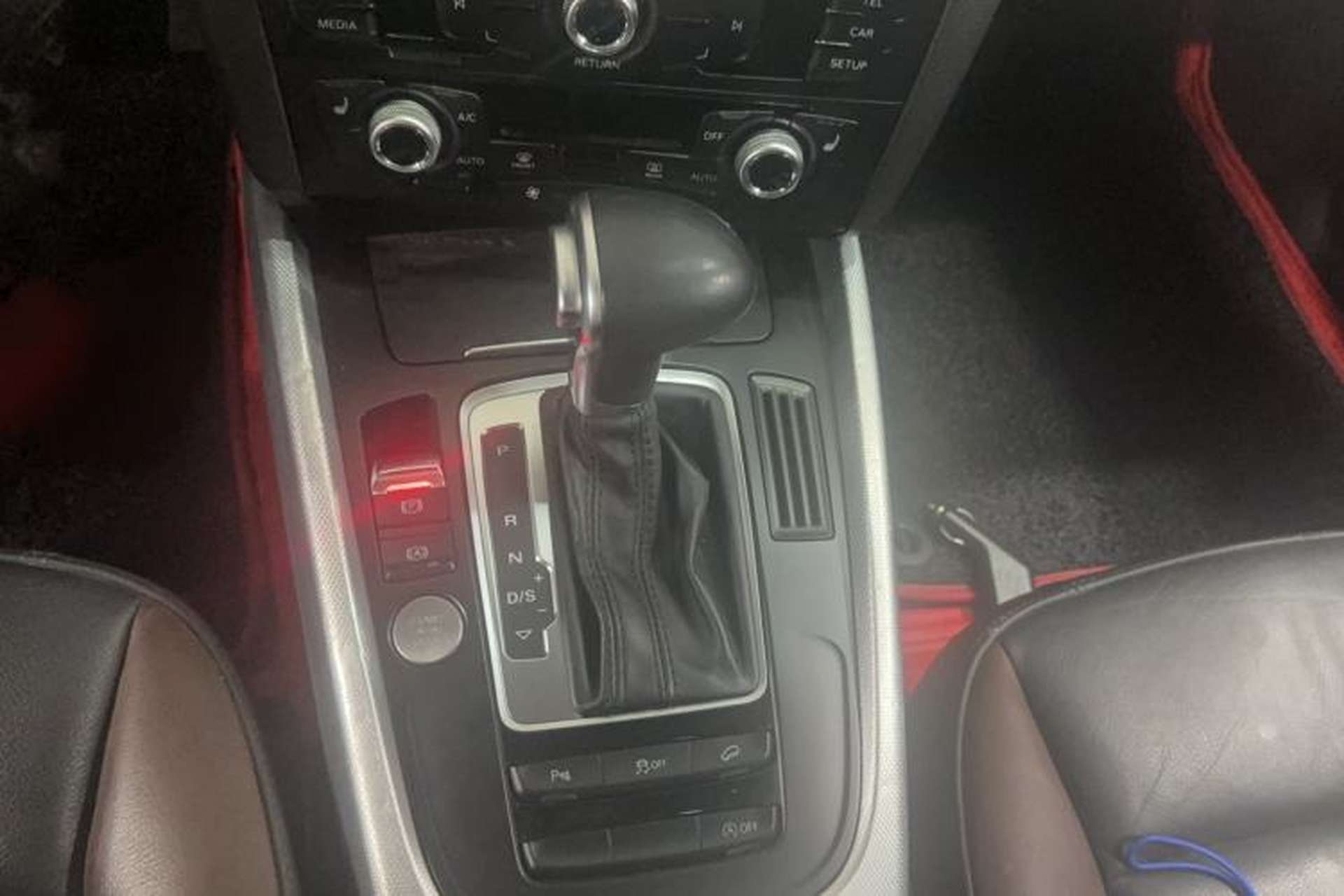 Used Audi Q5 2017 Plus 40 TFSI Technology Model Gear Lever