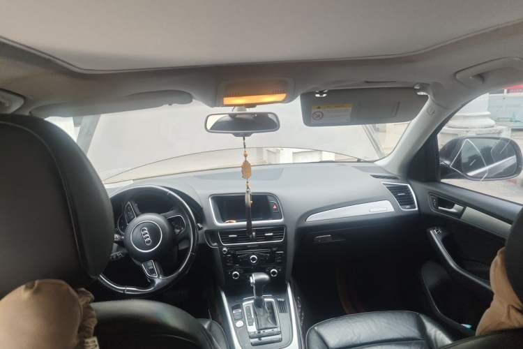 Used Audi Q5 2017 40 TFSI Technology Edition Headliner
