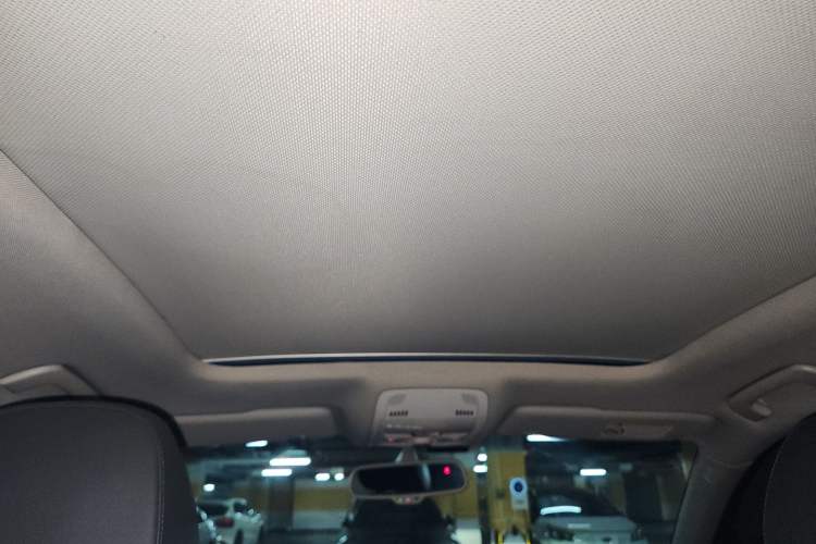 Used Audi Q5 2017 40 TFSI Technology Edition Headliner
