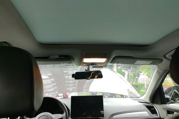 Used Audi Q5 2017 40 TFSI Ambition Edition Headliner