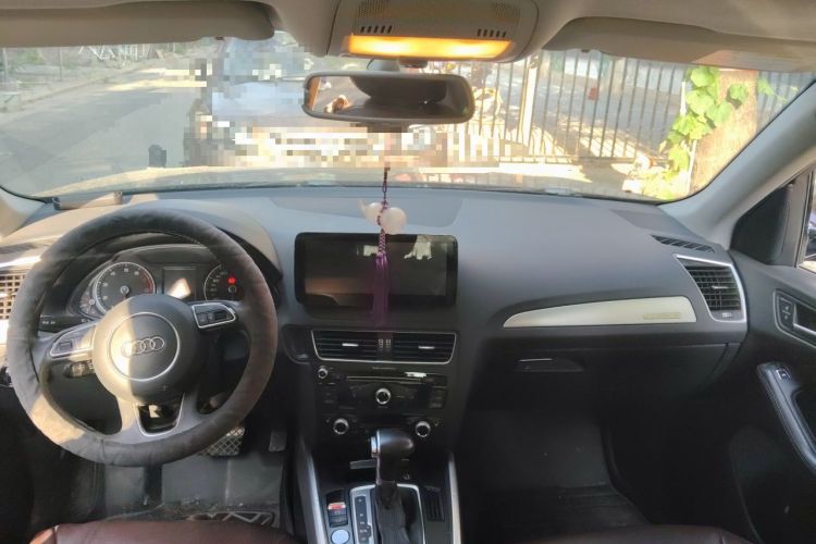 Used Audi Q5 2017 Plus 40 TFSI Technology Model Headliner
