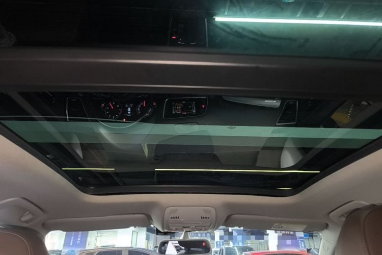 Used Audi Q5 2017 40 TFSI Technology Edition Headliner