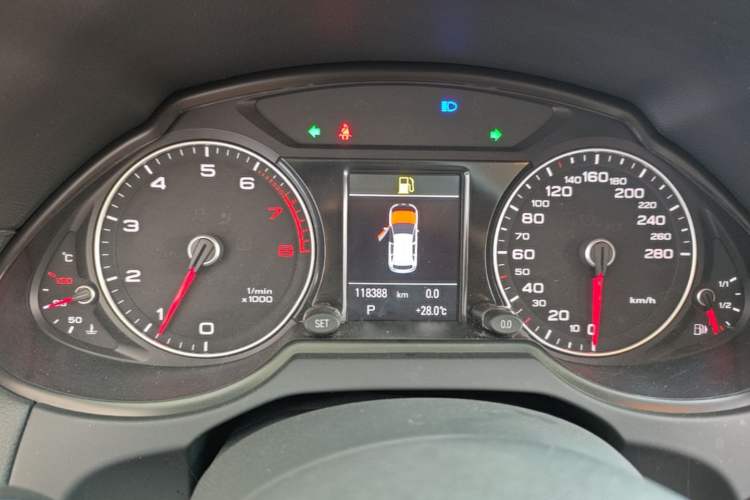 Used Audi Q5 2017 Plus 40 TFSI Technology Model Instrument Cluster