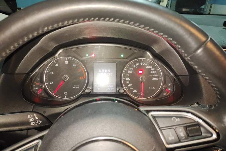 Used Audi Q5 2017 40 TFSI Ambition Edition Instrument Cluster