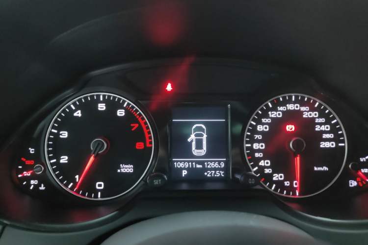 Used Audi Q5 2017 Plus 40 TFSI Ambition Model Instrument Cluster