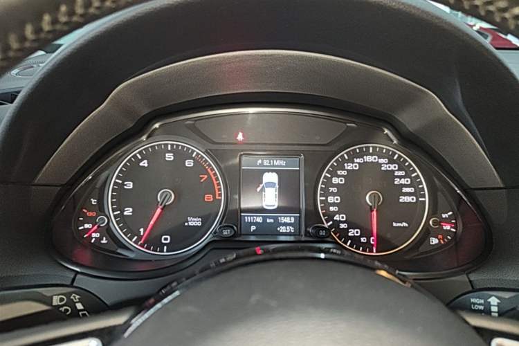 Used Audi Q5 2017 40 TFSI Comfort Model Instrument Cluster