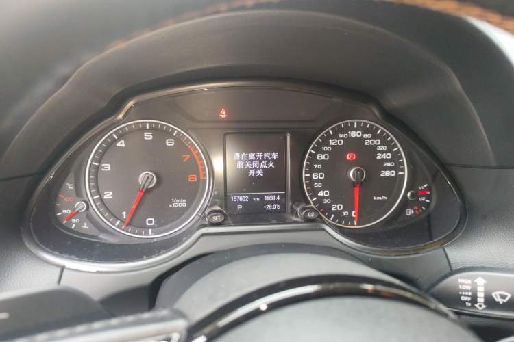Used Audi Q5 2017 40 TFSI Technology Edition Instrument Cluster