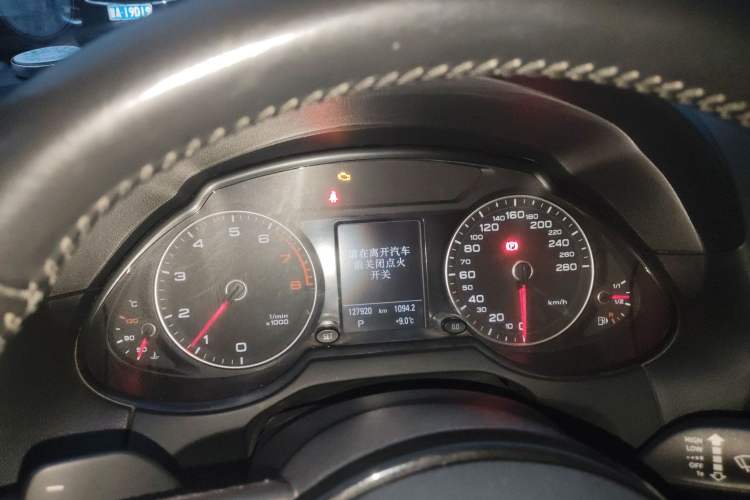 Used Audi Q5 2017 40 TFSI Technology Edition Instrument Cluster
