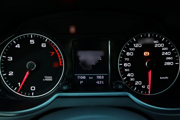 Used Audi Q5 2017 Plus 40 TFSI Technology Model Instrument Cluster
