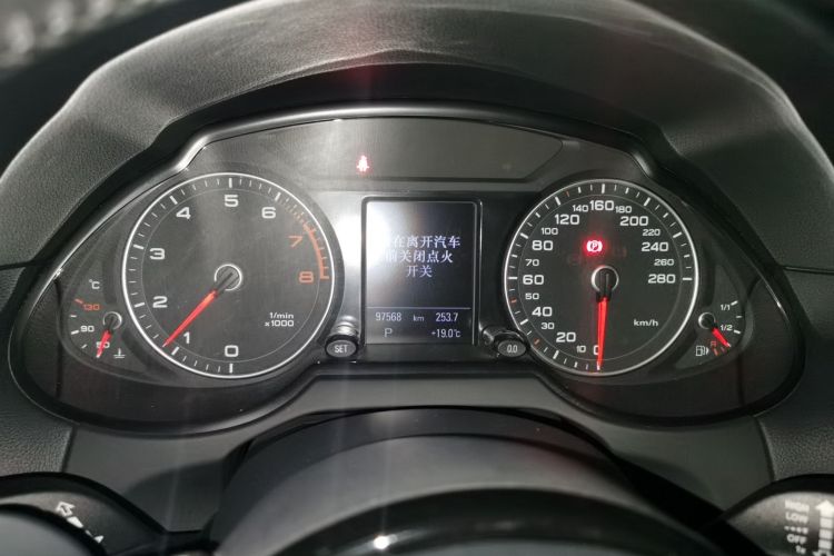 Used Audi Q5 2017 40 TFSI Technology Edition Instrument Cluster
