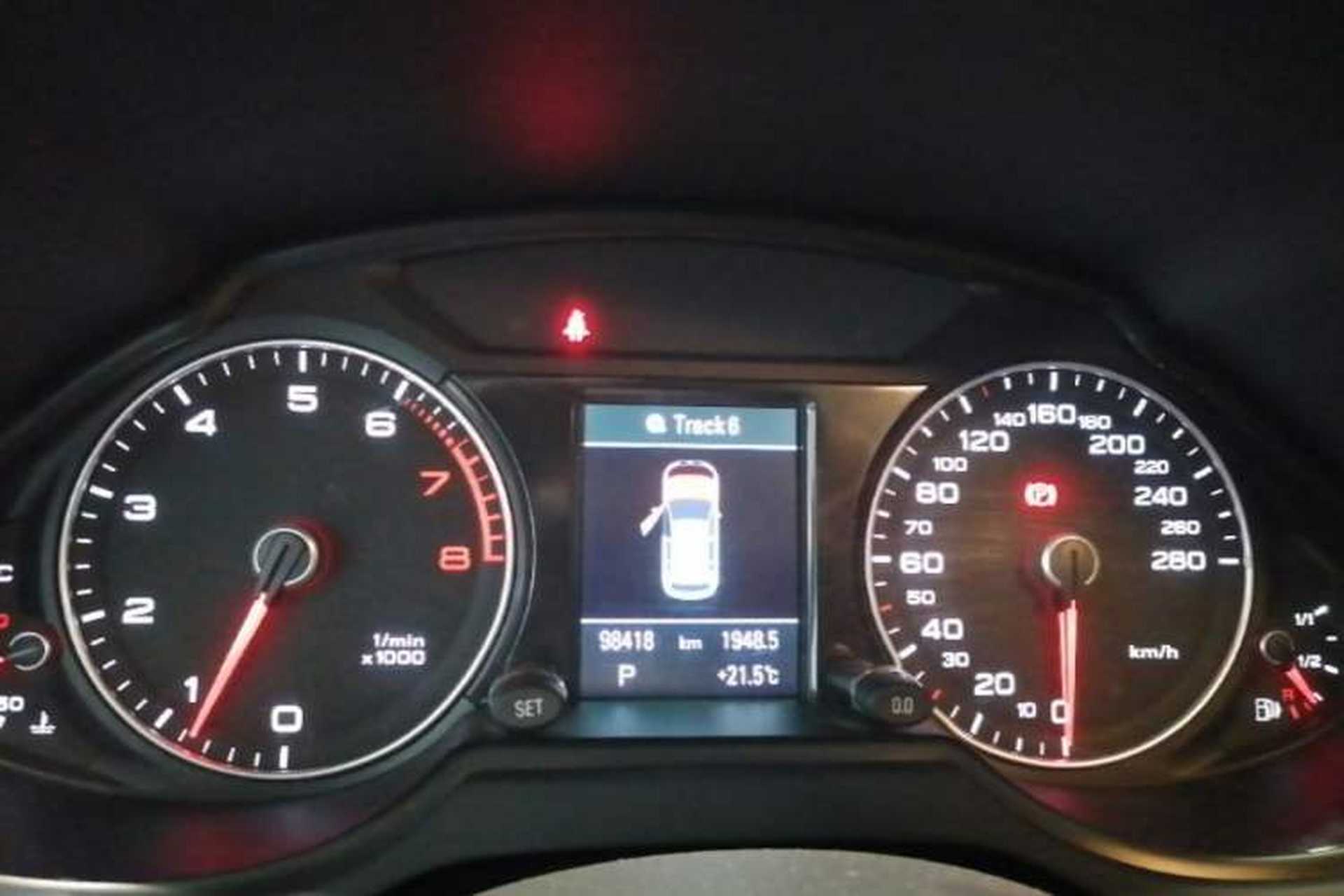 Used Audi Q5 2017 40 TFSI Comfort Model Instrument Cluster