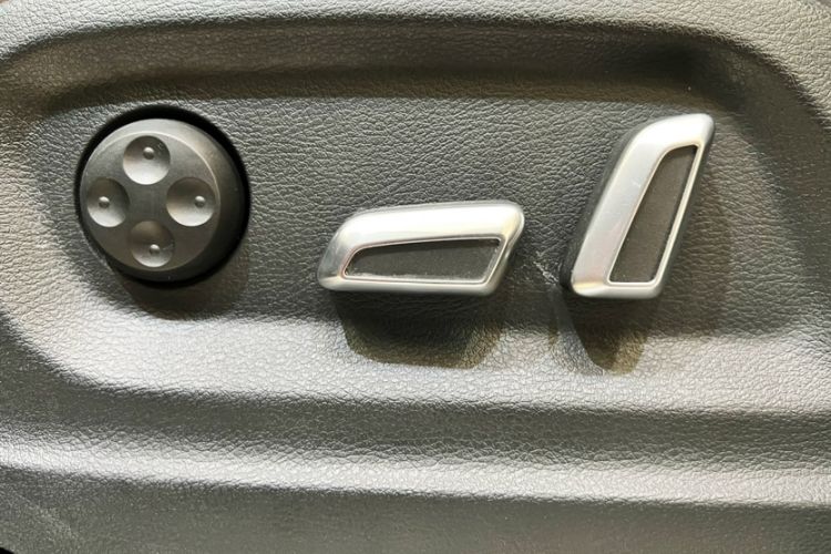 Used Audi Q5 2017 40 TFSI Technology Edition Interior 1