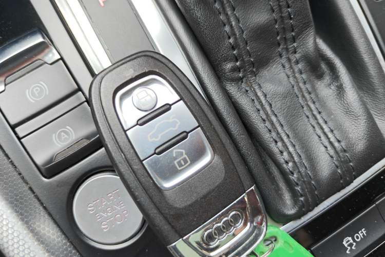 Used Audi Q5 2017 Plus 40 TFSI Technology Model Interior 1