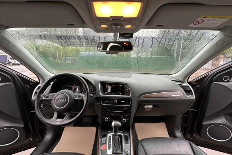 Used Audi Q5 2017 40 TFSI Comfort Model Interior 11