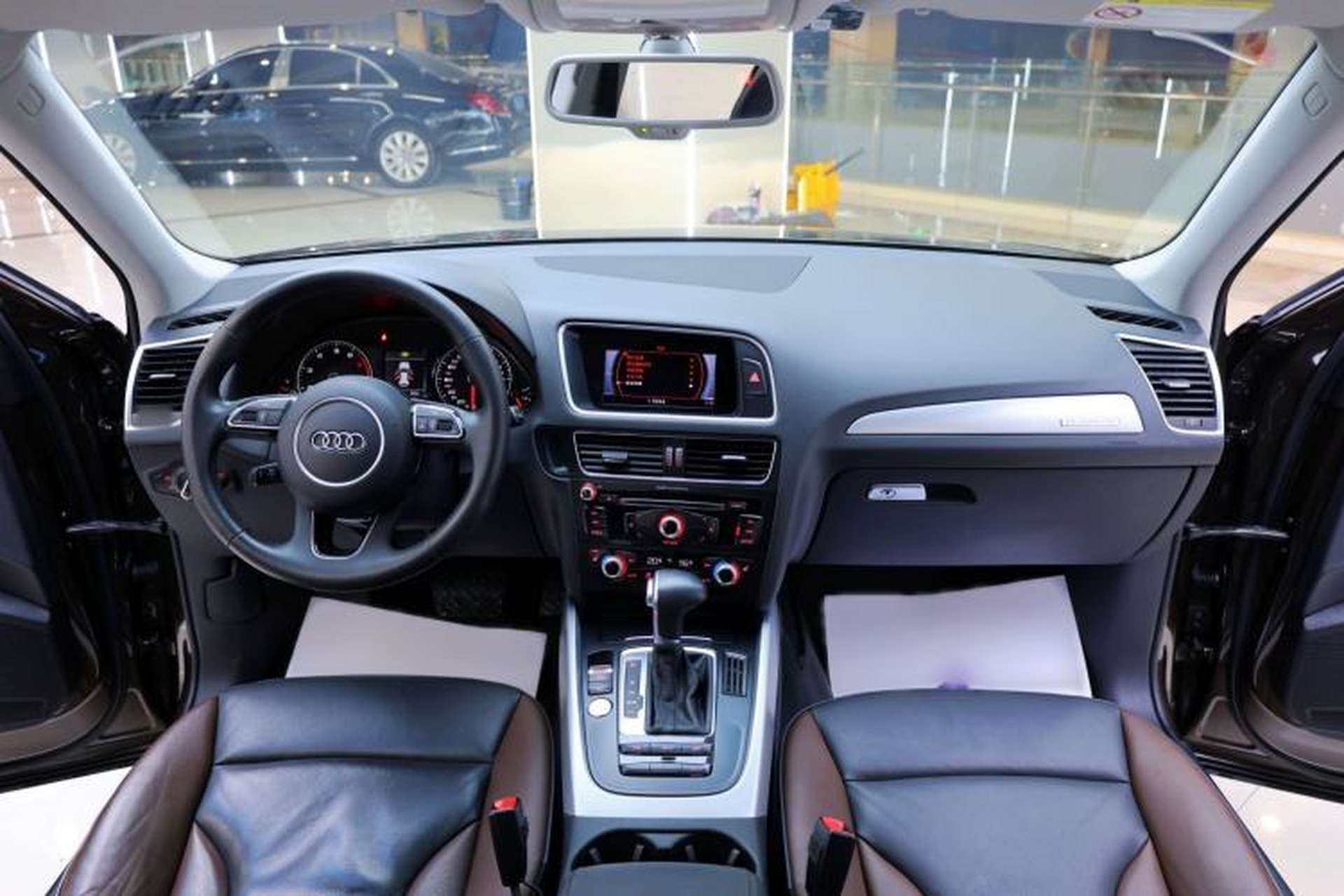 Used Audi Q5 2017 Plus 40 TFSI Technology Model Interior 3