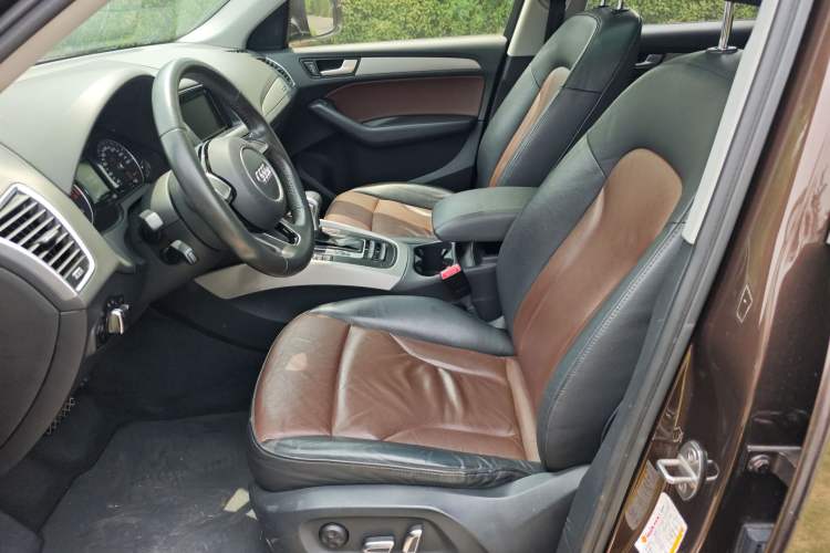 Used Audi Q5 2017 Plus 40 TFSI Ambition Model Interior 3
