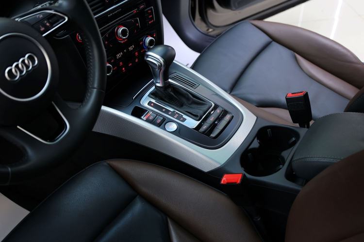 Used Audi Q5 2017 Plus 40 TFSI Technology Model Interior 5
