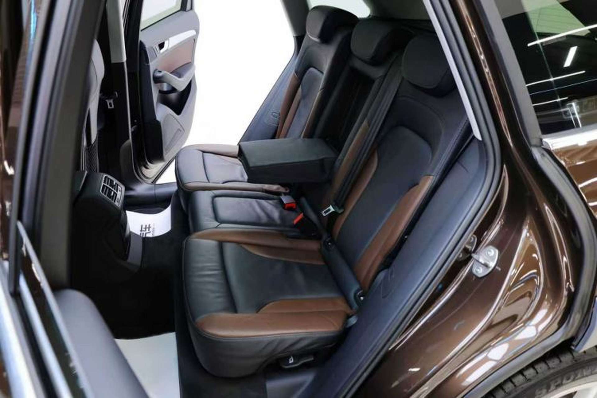 Used Audi Q5 2017 Plus 40 TFSI Technology Model Interior 9