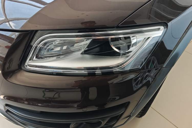 Used Audi Q5 2017 Plus 40 TFSI Technology Model Left Front Headlight