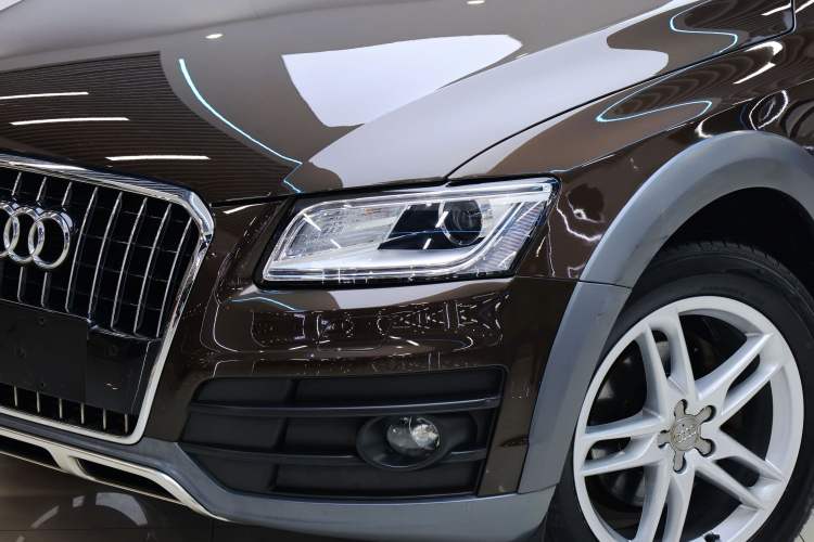 Used Audi Q5 2017 Plus 40 TFSI Technology Model Left Front Headlight