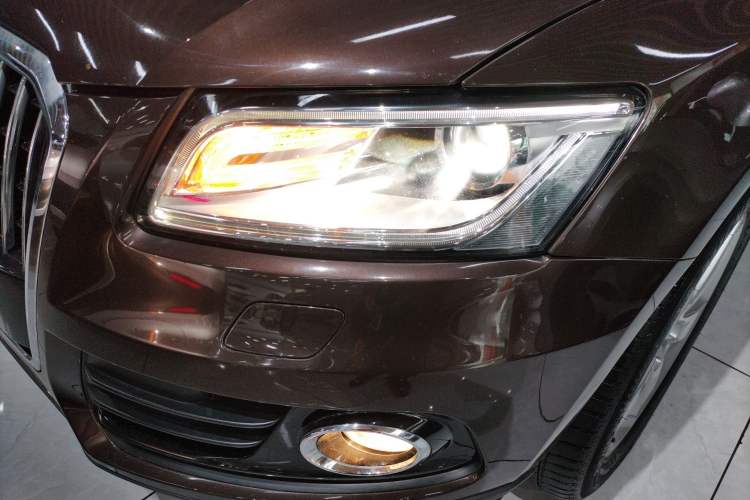Used Audi Q5 2017 40 TFSI Ambition Edition Left Front Headlight