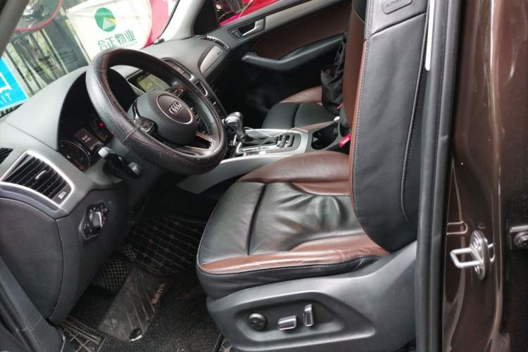 Used Audi Q5 2017 40 TFSI Technology Edition Left Front Seat