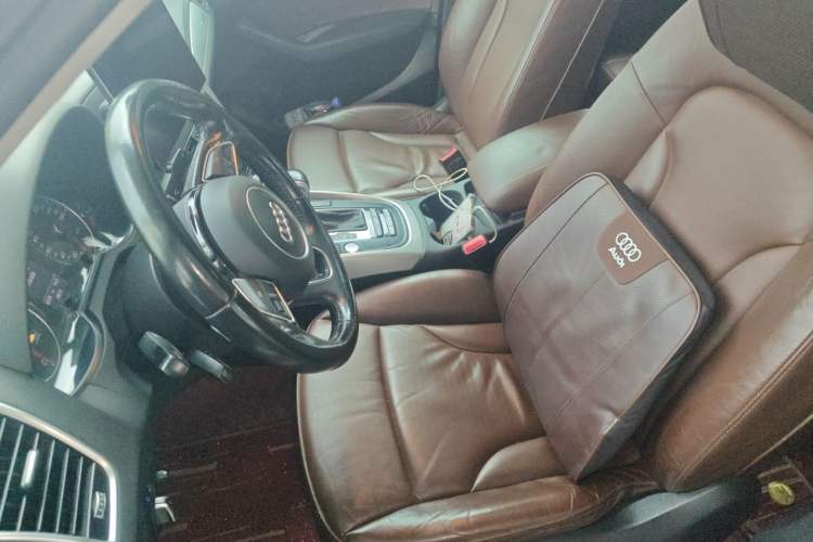 Used Audi Q5 2017 40 TFSI Technology Edition Left Front Seat