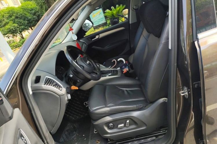 Used Audi Q5 2017 40 TFSI Technology Edition Left Front Seat