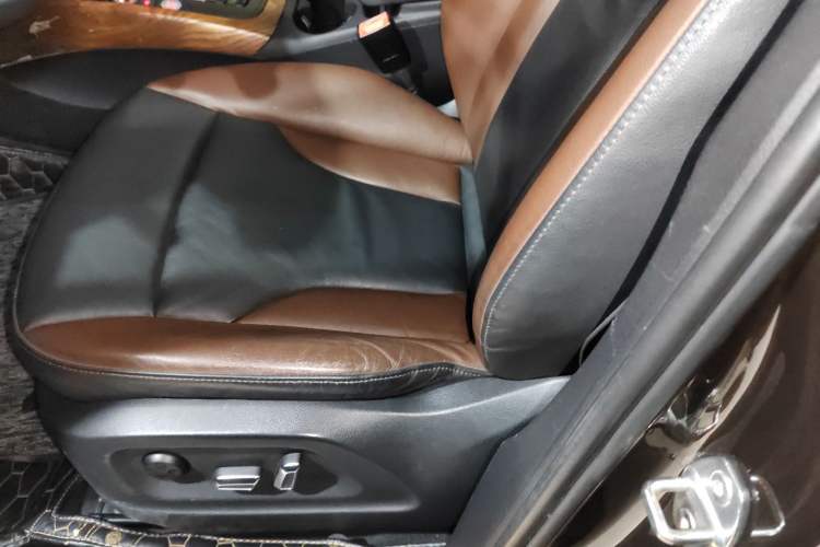 Used Audi Q5 2017 Plus 40 TFSI Technology Model Left Front Seat