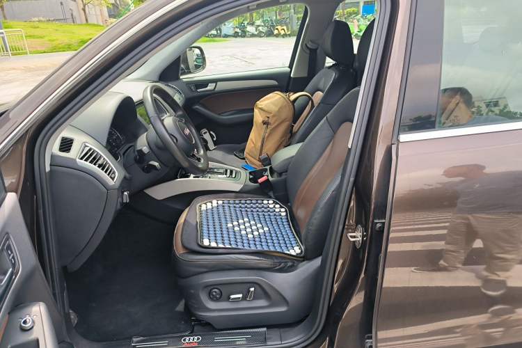 Used Audi Q5 2017 Plus 40 TFSI Ambition Model Left Front Seat