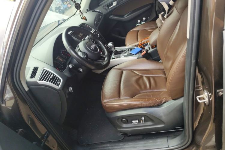 Used Audi Q5 2017 40 TFSI Technology Edition Left Front Seat