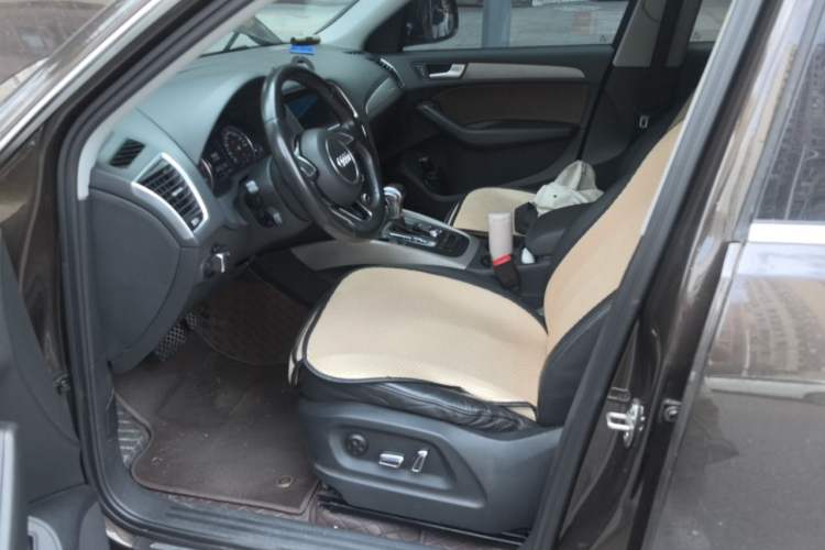 Used Audi Q5 2017 Plus 40 TFSI Ambition Model Left Front Seat
