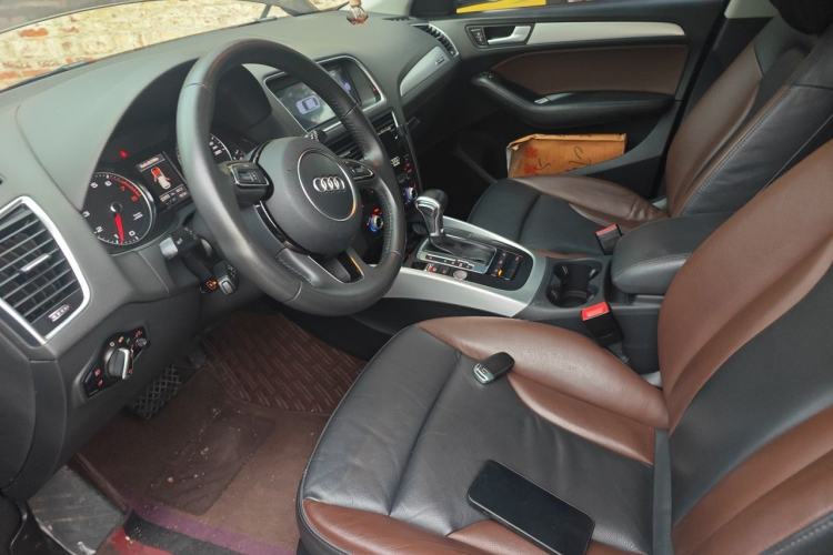 Used Audi Q5 2017 Plus 40 TFSI Technology Model Left Front Seat