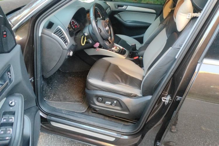 Used Audi Q5 2017 Plus 40 TFSI Technology Model Left Front Seat