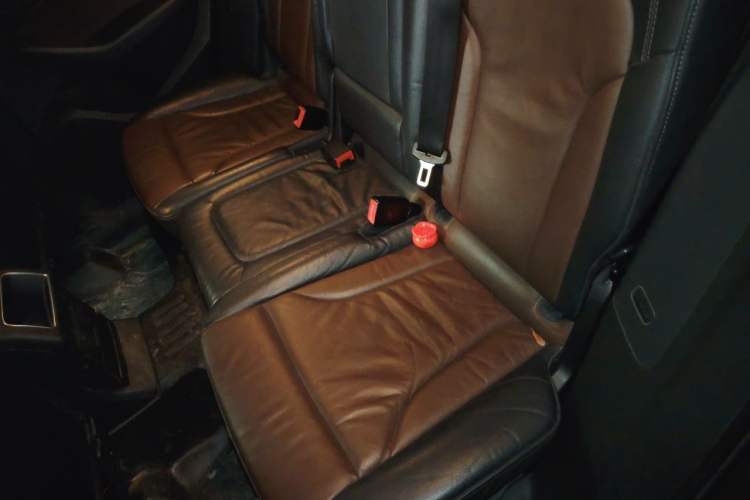 Used Audi Q5 2017 40 TFSI Ambition Edition Left Rear Seat