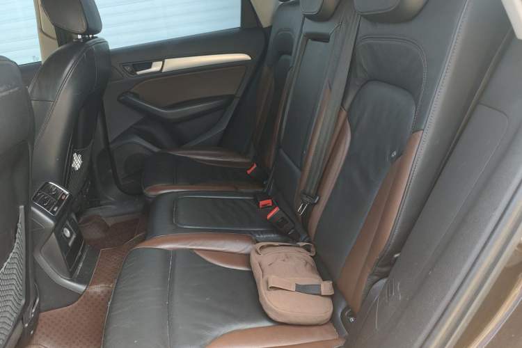 Used Audi Q5 2017 40 TFSI Technology Edition Left Rear Seat